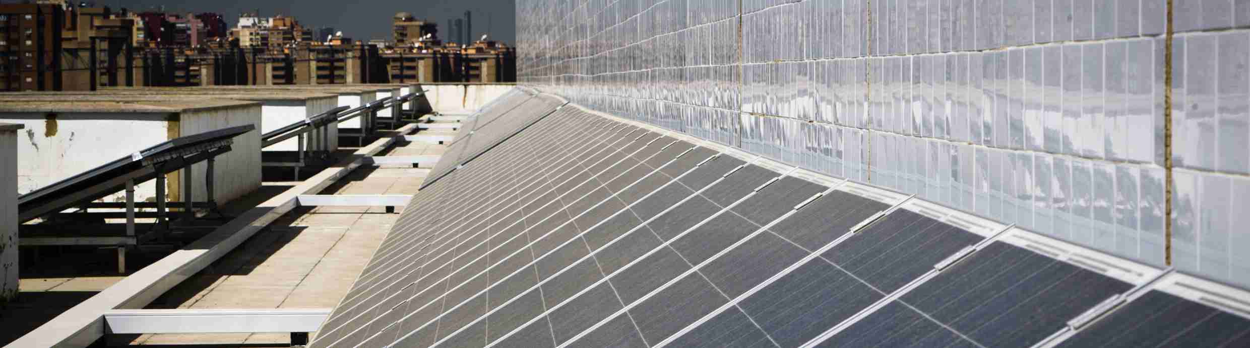fotografia panells solars universitat de valencia